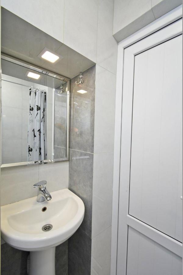 Красивая Квартира На Комитас 55 Ereván Exterior foto